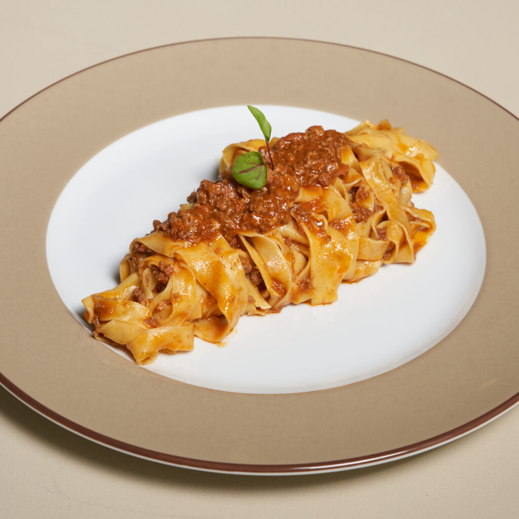 TAGLIATELLA AL RAGU'
